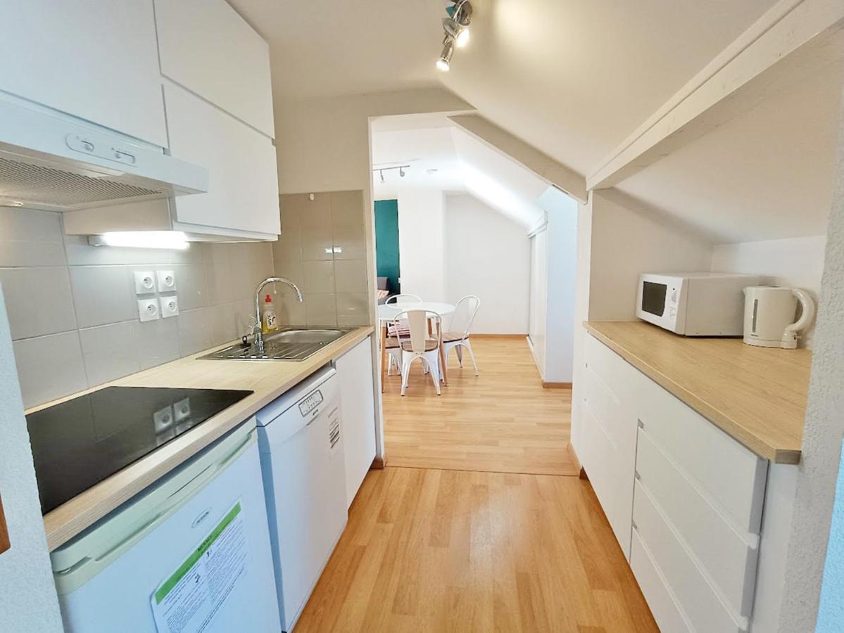 L'Esquiros, Studio, Centre Luchon, Casier A Skis, Wifi, Ascenseur, 3 Personnes Bagnères-de-Luchon Exterior foto